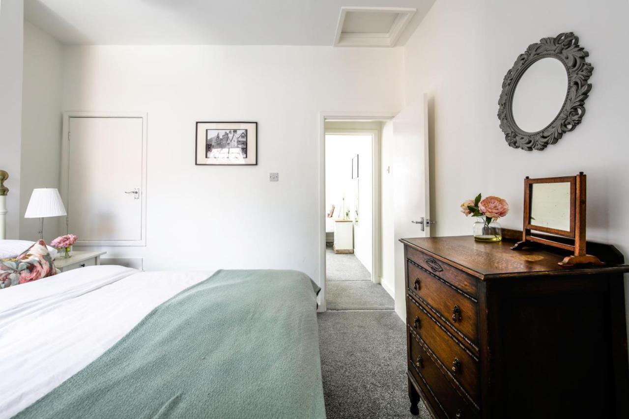 Chester Stays - Lovely 2 Bedroom House In The Heart Of Chester Extérieur photo