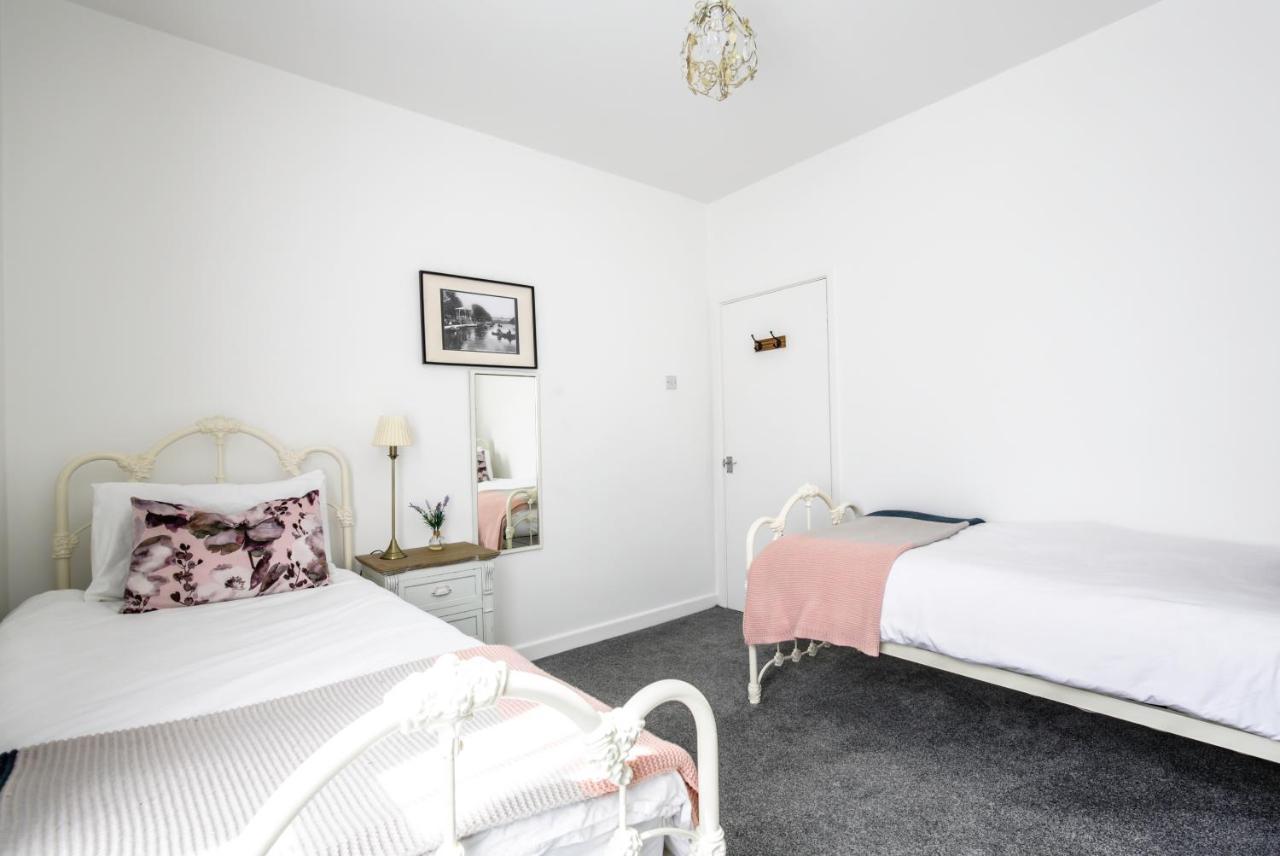 Chester Stays - Lovely 2 Bedroom House In The Heart Of Chester Extérieur photo