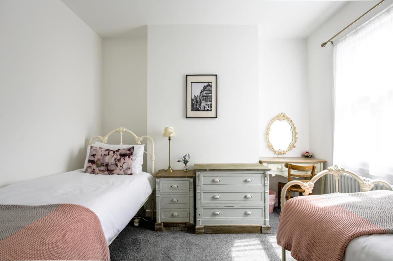 Chester Stays - Lovely 2 Bedroom House In The Heart Of Chester Extérieur photo